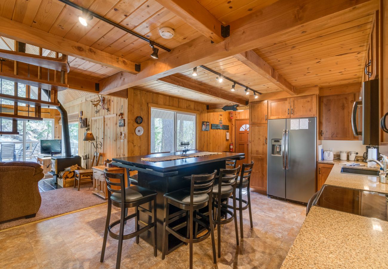 Cabin in Leavenworth - Icicle Riverhaus
