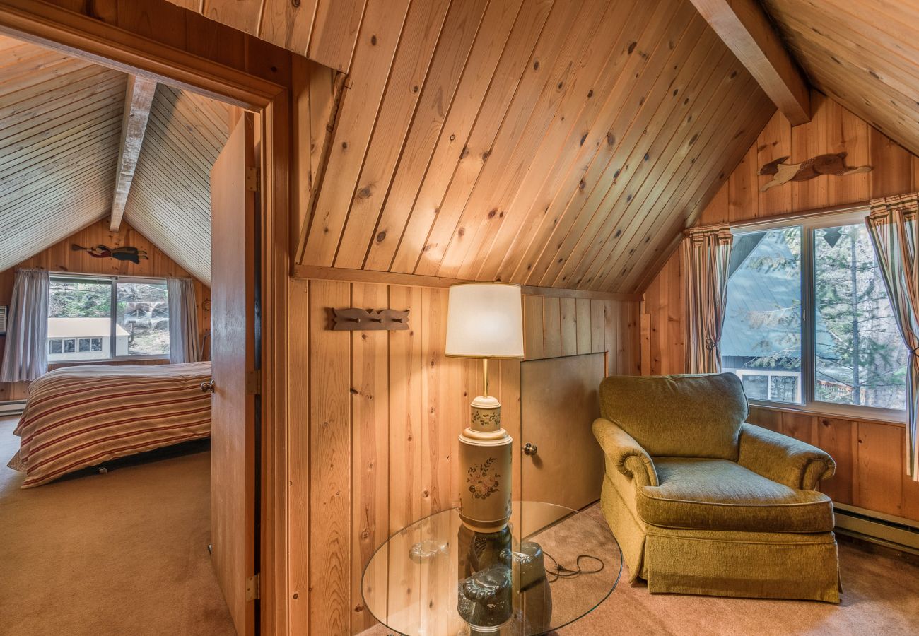 Cabin in Leavenworth - Icicle Riverhaus