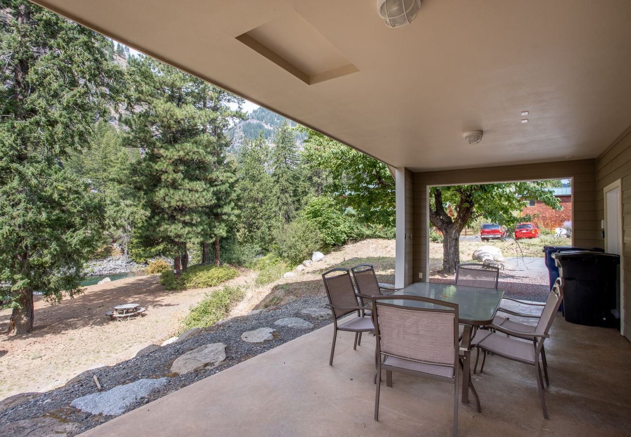 Cottage in Leavenworth - River Run Cottage