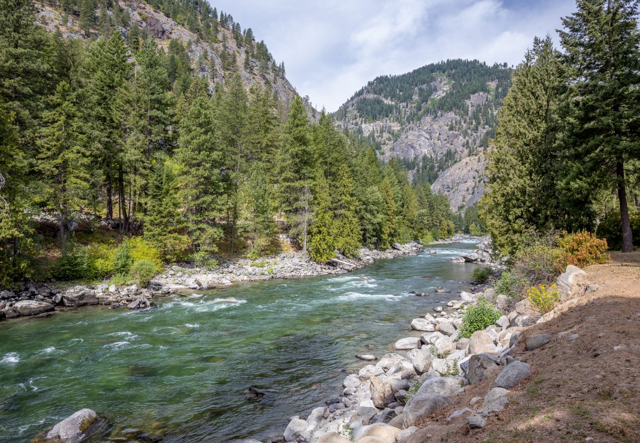 Cottage in Leavenworth - River Run Cottage